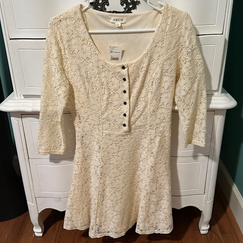 New w tags. Rehearsal dinner or wedding dress. Taylor&Sage size medium boutique